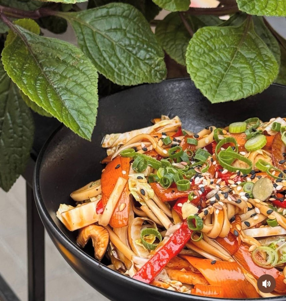 WOK з куркою та овочами