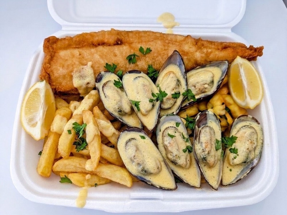 Fish 300g, 8xMussels & 300g Chips Combo