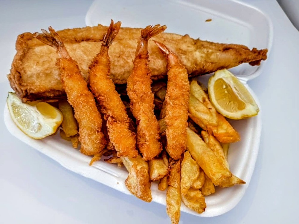 Fish 300g, 4xPrawns & 300g Chips Combo