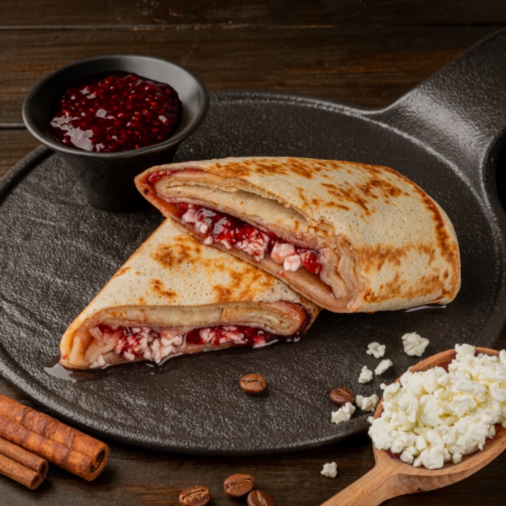 Сир з вишневим джемом (250g)