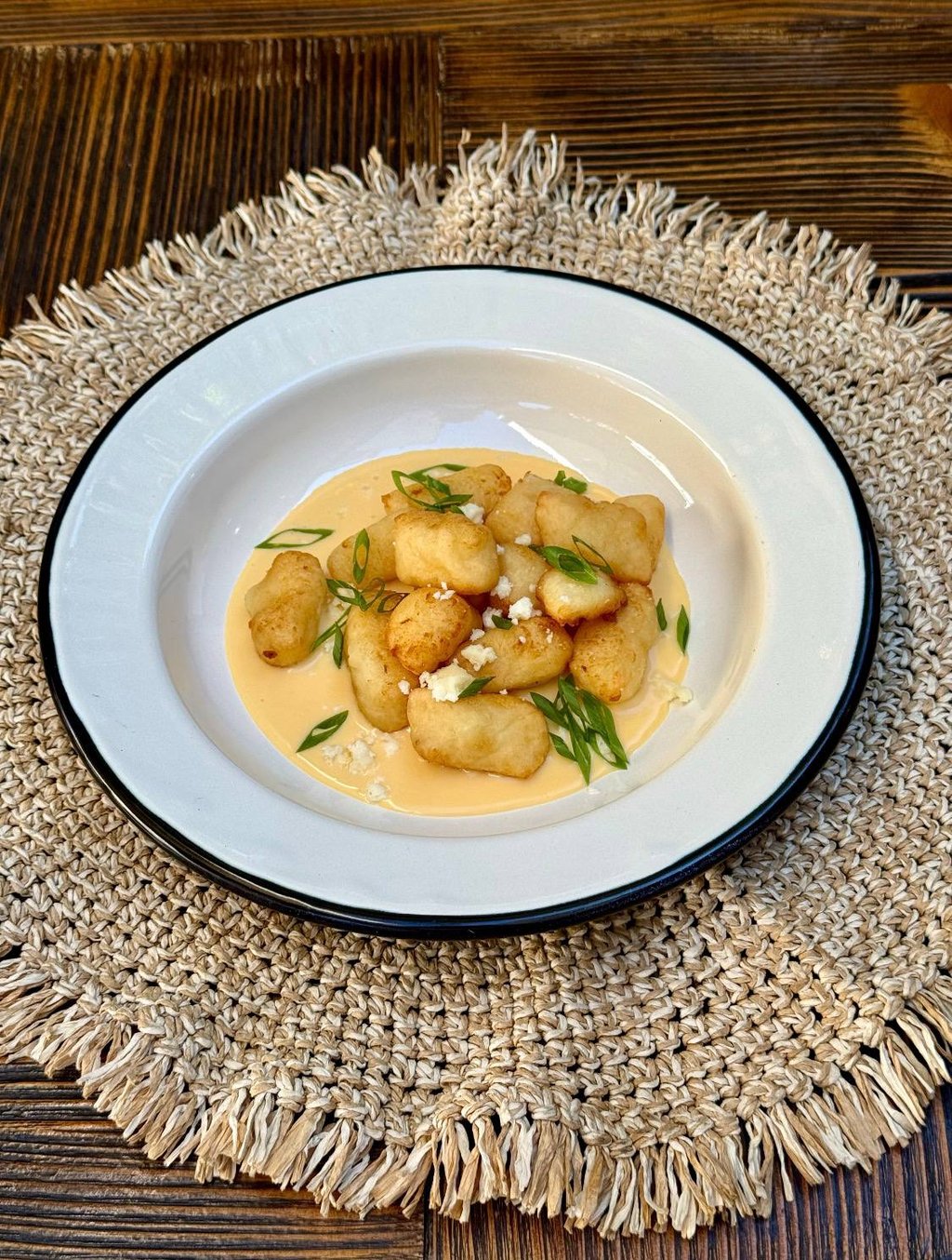 ПАЛЮШКИ ФРІ З СИРНИМ СОУСОМ
