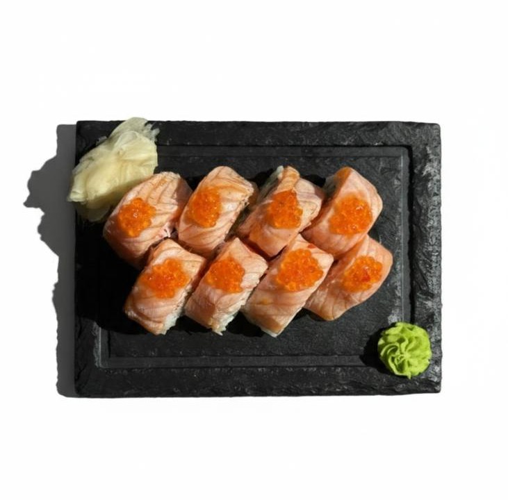 Fiery Salmon Premium Roll 🔥🐠🥒