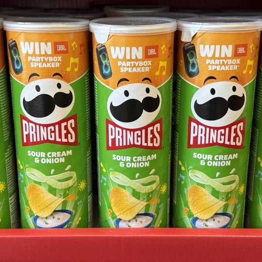 Чіпси Pringles Cream onion (вершкова цибуля)  165г