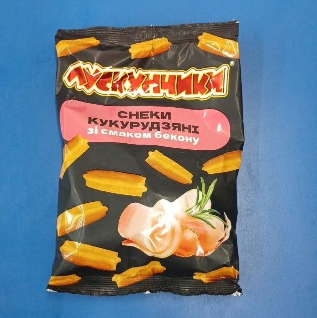 Лускунчики Снеки кукур. зі смак. Бекону (Уко Снек), 130г
