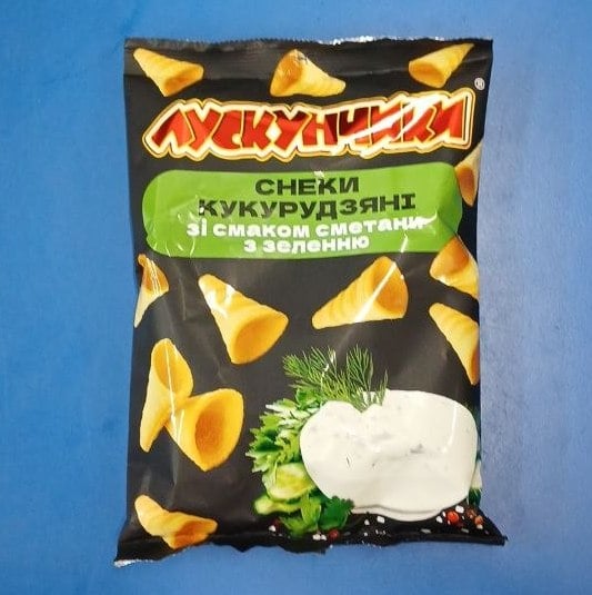 Лускунчики Снеки кукур. зі смак. смет.зелен. (Уко Снек), 130г