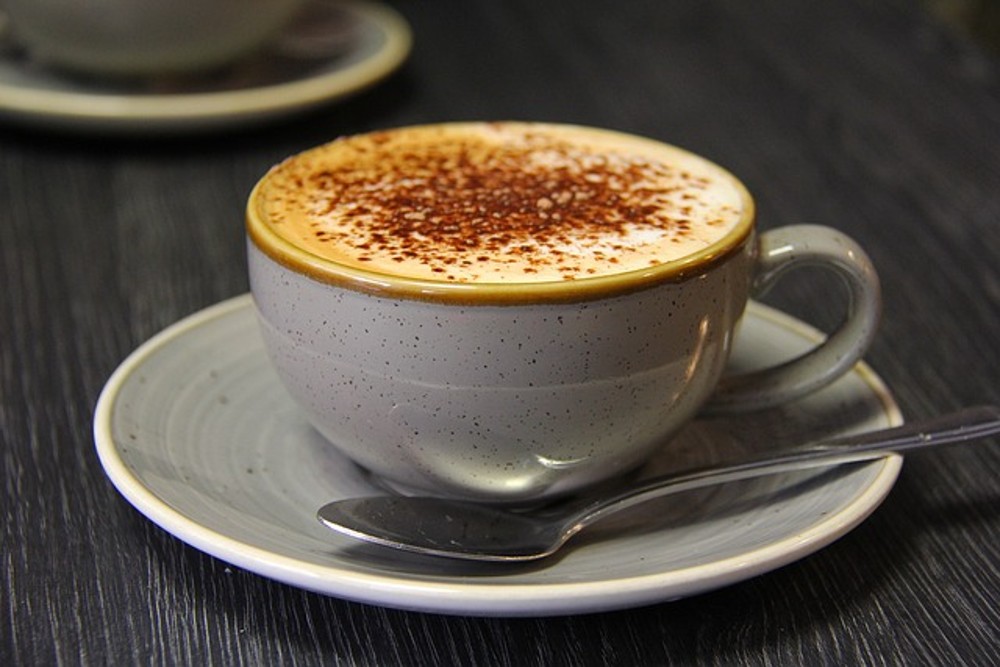 Latte caliente 12 Oz