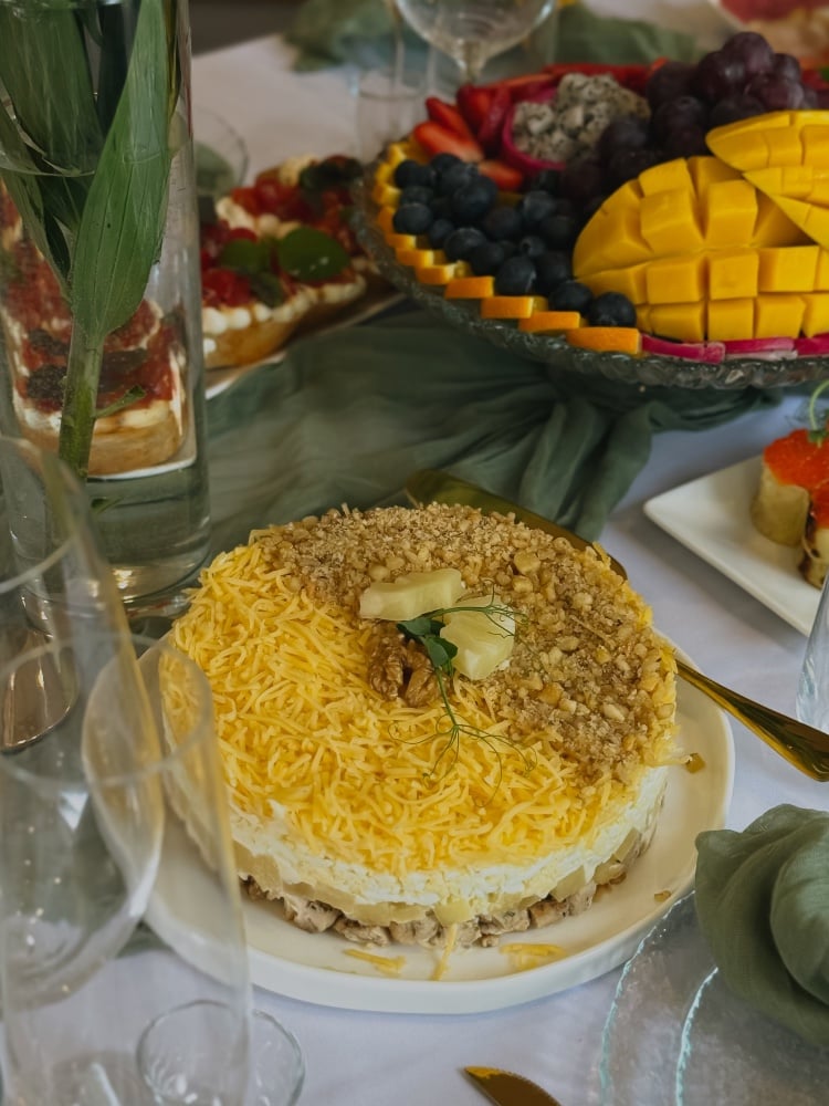 Салат курица с анансами весовой 1 кг