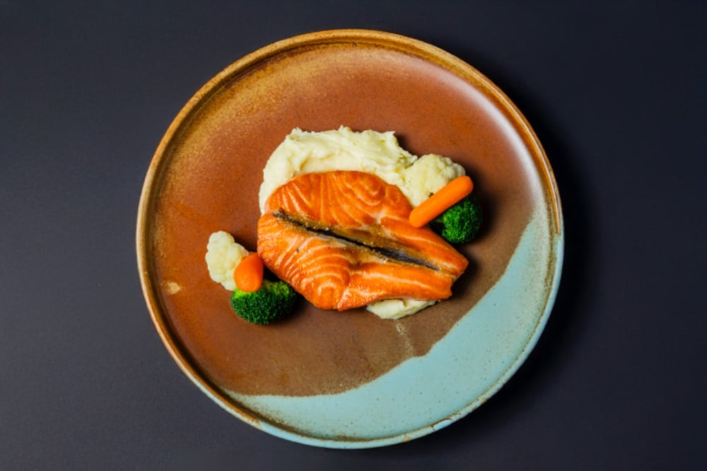 SALMON STEAK