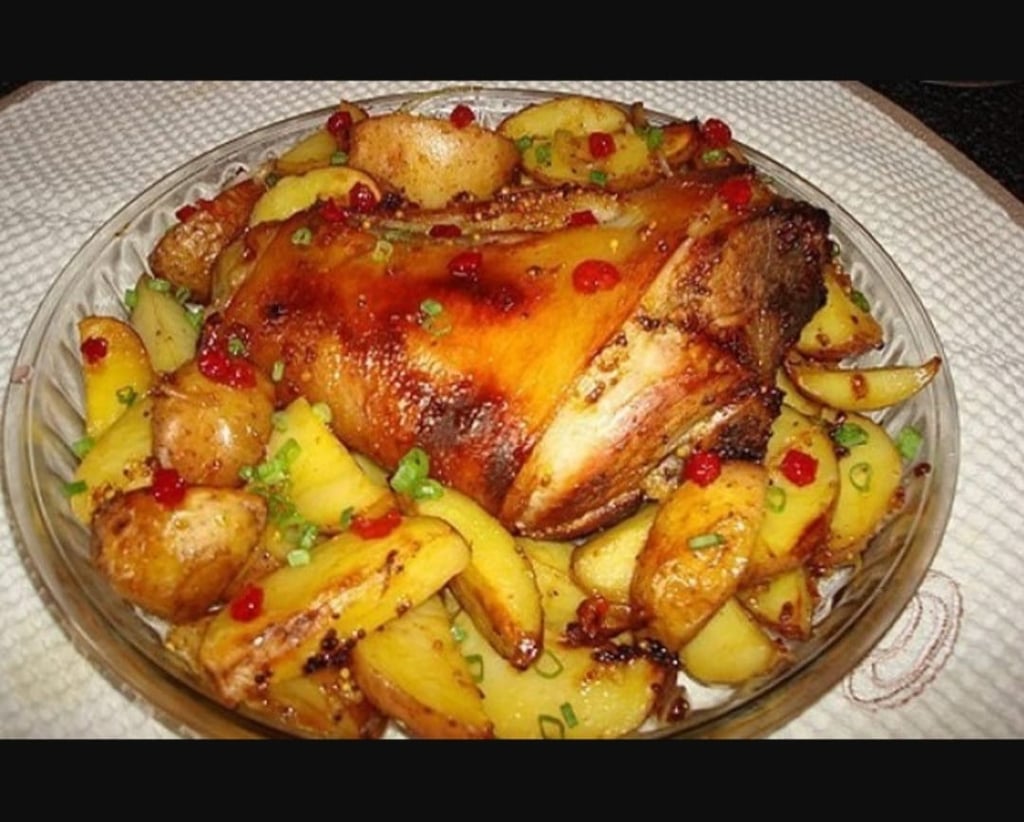 Свиная нога с овощами за 1кг/ Pork leg 1kg