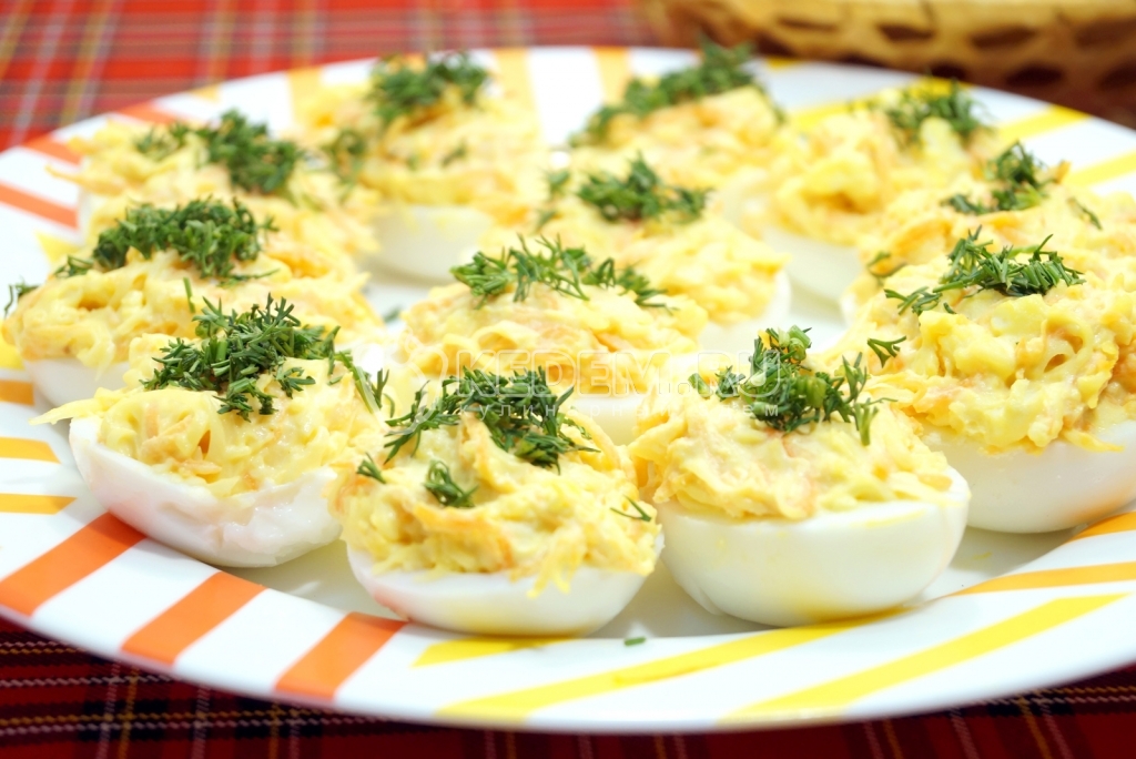 Фаршированные яйца 10шт – НГ / Stuffed eggs 10pcs NY