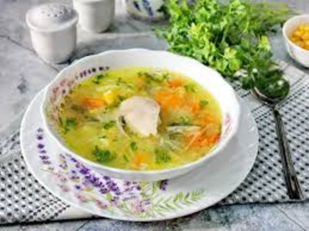 Супчик з кукурудзяною крупою та м'ясом курки 230/20г